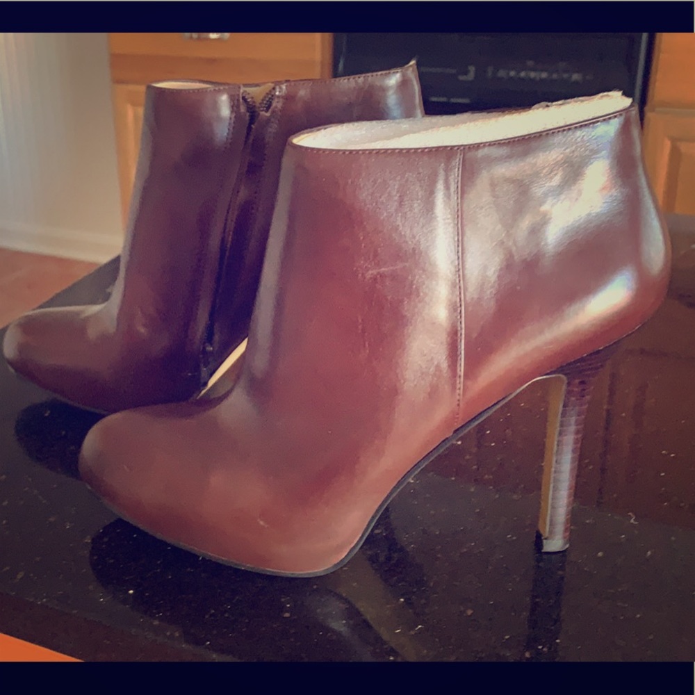 Brand new size 9 Nine West booties